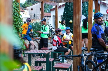 Foto - Pedal, Feira Noturna e Presépio - 12/12/25