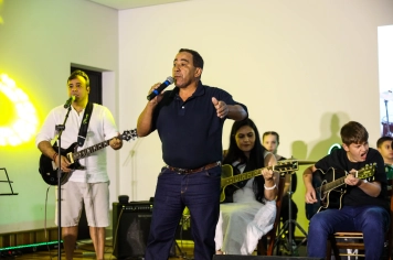 Foto - Apresentação - Cordas e Percussão