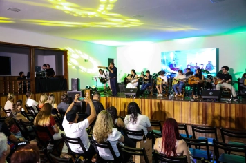 Foto - Apresentação - Cordas e Percussão