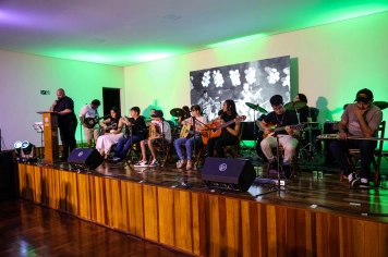 Foto - Apresentação - Cordas e Percussão