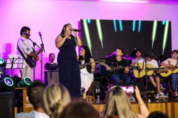 Foto - Apresentação - Cordas e Percussão