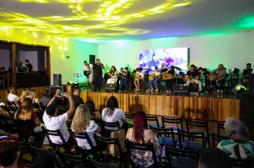 Foto - Apresentação - Cordas e Percussão