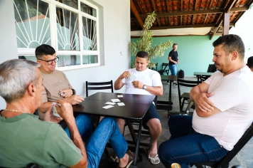 Foto relacionada - Prefeitura de Jumirim realiza primeira edição do Torneio de Truco de 2026 na Praça Nossa Senhora Aparecida