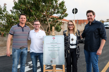 Foto - Inauguração de Pavimentação das Ruas Olinda e Palmiro Bertola - 21/08/2025