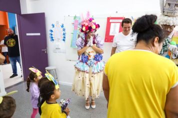 Foto - Entrega de ovos de Páscoa  EMEB Jumirim e Creche Denise.