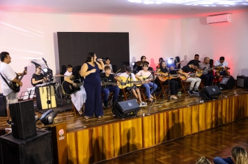 Foto - Apresentação - Cordas e Percussão