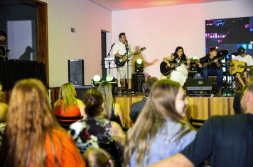 Foto - Apresentação - Cordas e Percussão