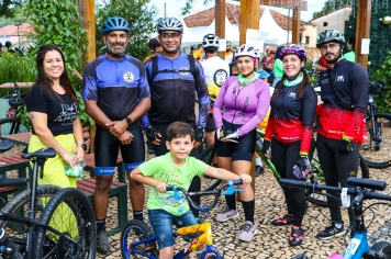 Foto - Pedal, Feira Noturna e Presépio - 12/12/25