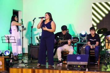 Foto - Apresentação - Cordas e Percussão