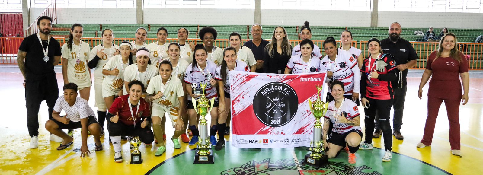Jumirim conquista título do 2º Torneio de Futsal Feminino