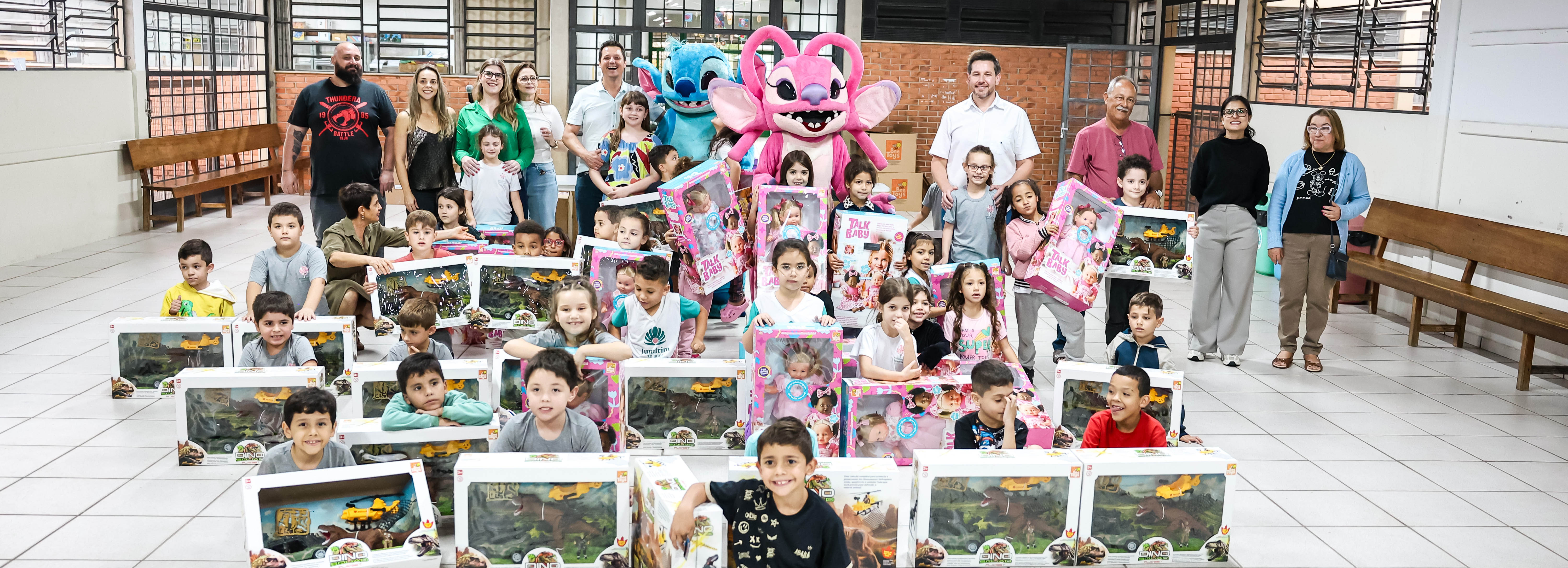   DIA DE ALEGRIA NAS ESCOLAS MUNICIPAIS DE JUMIRIM