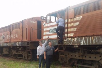 Prefeito Tadeu Fávero visita patrimônio ferroviário em Bauru