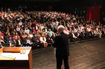 “Ciclo de Debates com Agentes Políticos e Dirigentes Municipais”