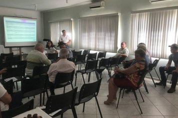 PALESTRA DIRECIONADA AOS PRODUTORES RURAIS DE JUMIRIM REALIZADA NO DIA 28 DE NOVEMBRO DE 2017