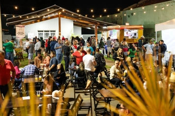 Feira noturna