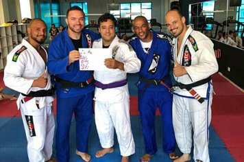 ATLETAS DE JUMIRIM PARTICIPAM DE CERIMÔNIA DE GRADUAÇÃO DE JIU-JITSU