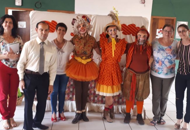 EMEB-Jumirim recebe espetáculo teatral