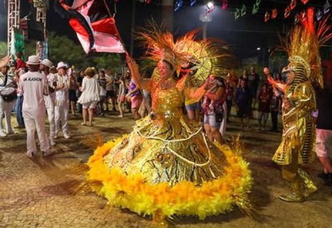 CARNAVAL -2023 - FOLIA EM QUATRO ESTAÇÕES