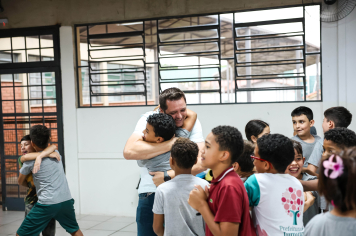 Foto - Entrega de Presentes 10/10/2025