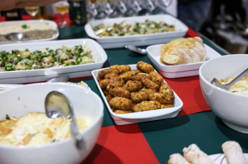 Foto - Cardápio Português 03/10/2025