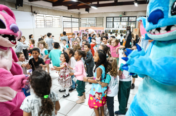 Foto - Entrega de Presentes 10/10/2025