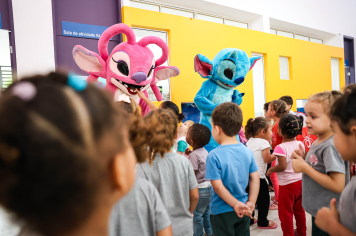 Foto - Entrega de Presentes 10/10/2025