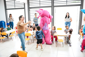 Foto - Entrega de Presentes 10/10/2025
