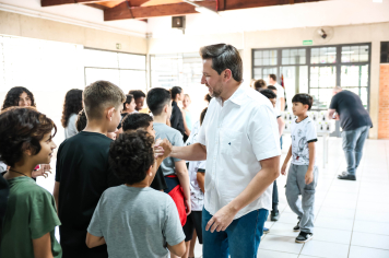 Foto - Entrega de Presentes 10/10/2025