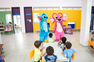 Foto - Entrega de Presentes 10/10/2025