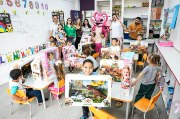 Foto - Entrega de Presentes 10/10/2025