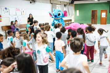 Foto - Entrega de Presentes 10/10/2025