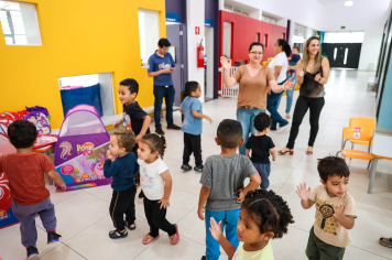 Foto - Entrega de Presentes 10/10/2025