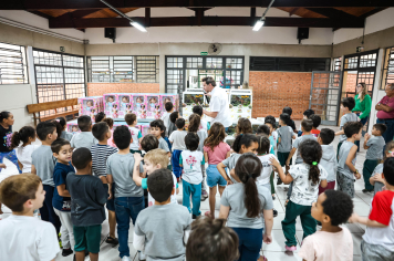 Foto - Entrega de Presentes 10/10/2025