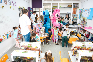 Foto - Entrega de Presentes 10/10/2025