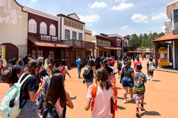 Foto - Hopi Hari 16/10/2025