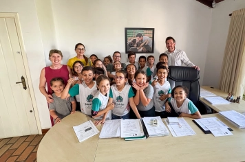 Foto - Visita de Alunos ao Prefeito 14/11/2025