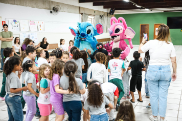 Foto - Entrega de Presentes 10/10/2025