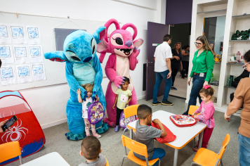 Foto - Entrega de Presentes 10/10/2025