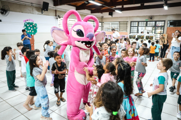 Foto - Entrega de Presentes 10/10/2025
