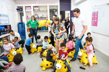 Foto - Entrega de Presentes 10/10/2025