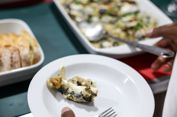 Foto - Cardápio Português 03/10/2025