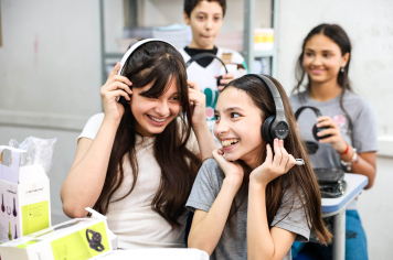 Foto - Entrega de Presentes 10/10/2025