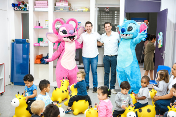 Foto - Entrega de Presentes 10/10/2025