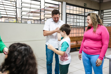 Foto - Entrega de Presentes 10/10/2025