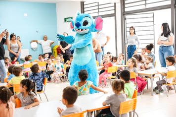 Foto - Entrega de Presentes 10/10/2025