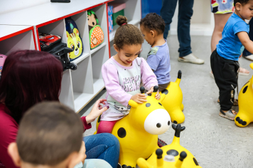 Foto - Entrega de Presentes 10/10/2025