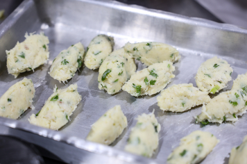 Foto - Cardápio Português 03/10/2025