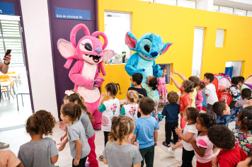 Foto - Entrega de Presentes 10/10/2025