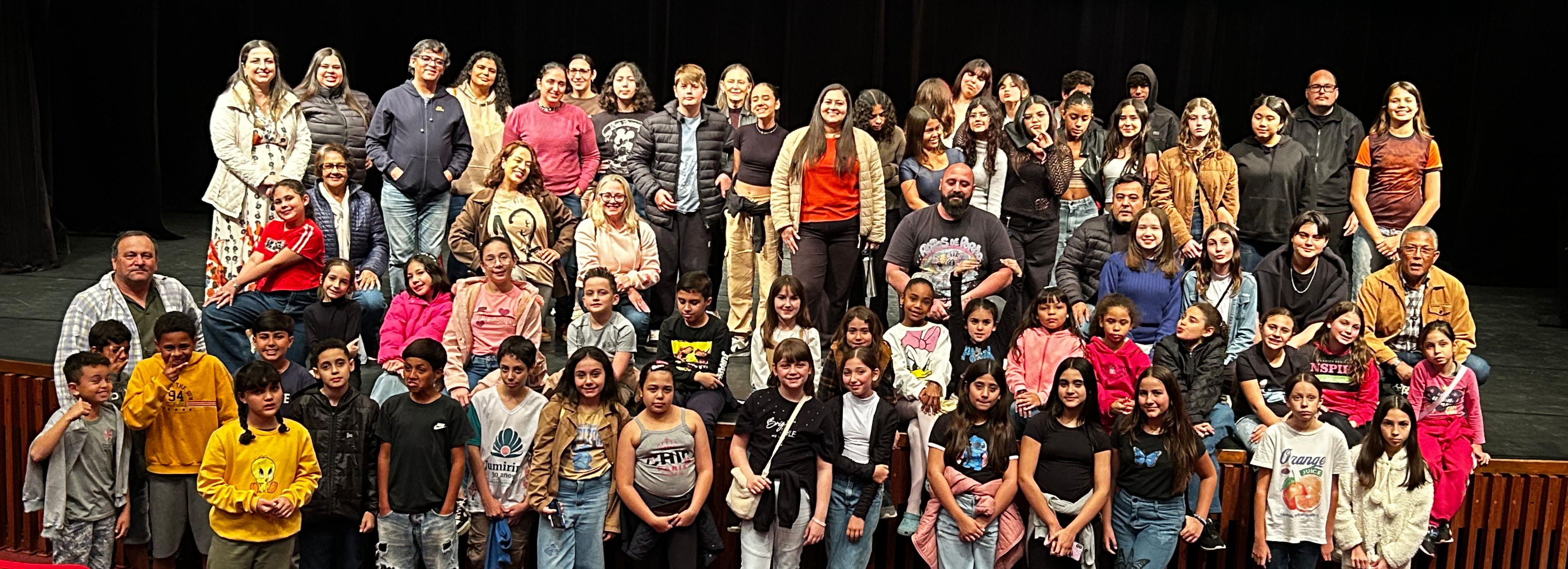 Visitando ao Teatro Municipal de Cerquilho: