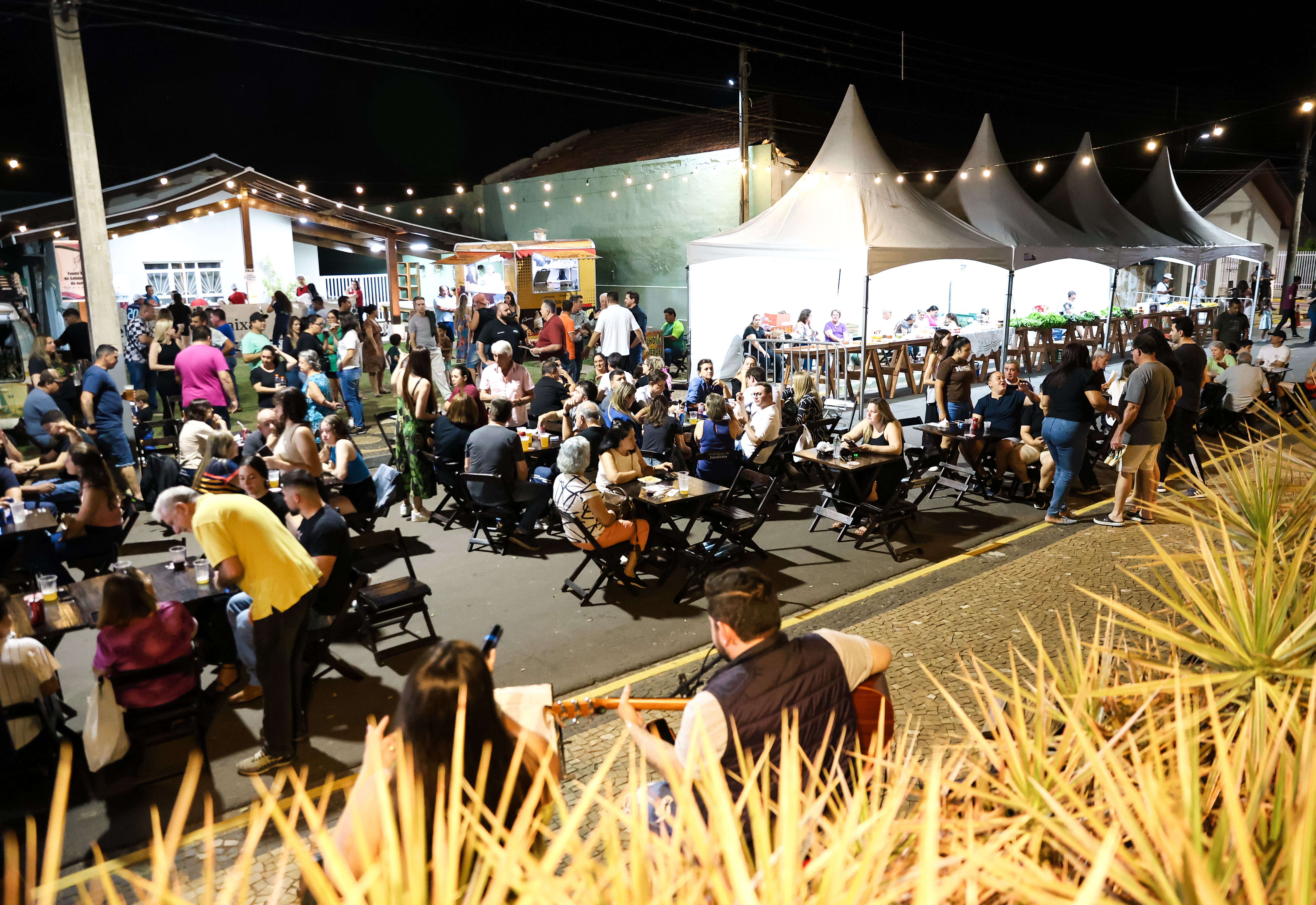 Feira Noturna 21/08/2025